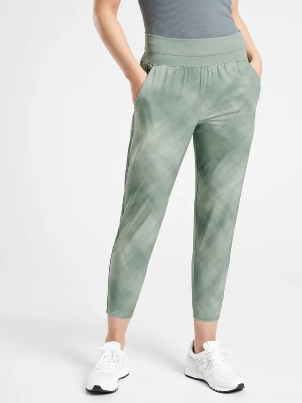 Athleta Nolita Slim Tapered Green Printed Crop Pant Women’s Size 8